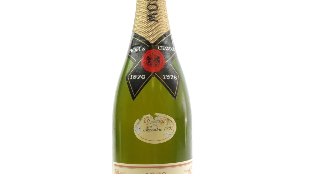 ☆限定品☆1976年 Moet et Chandon ビンテージ シャンパン Moet & Chandon 1976 Vintage Champagne Wine | Wine Auctioneer