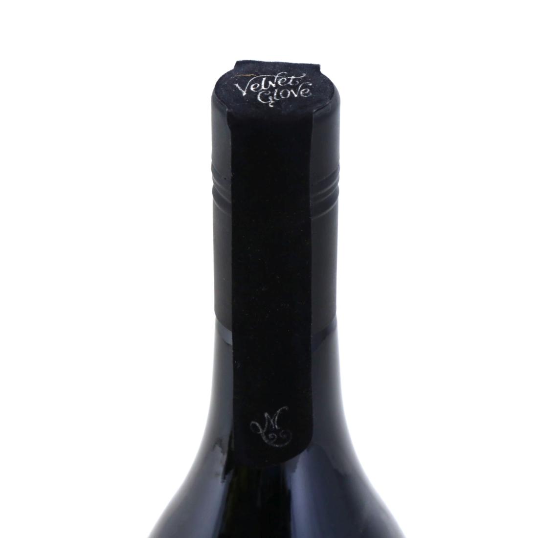 Image for Mollydooker Velvet Glove Shiraz 2010