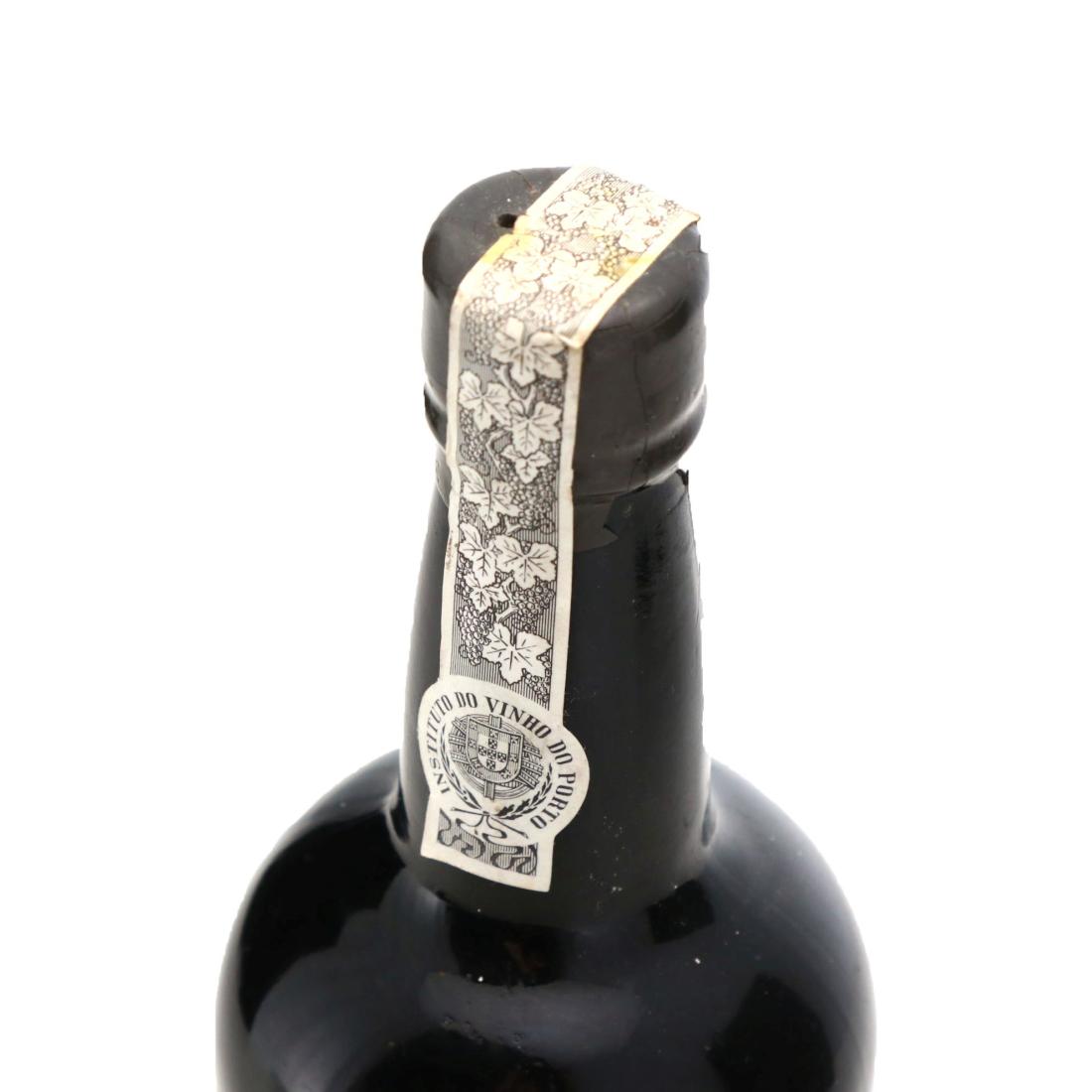 Image for Cockburns 1983 Vintage Port