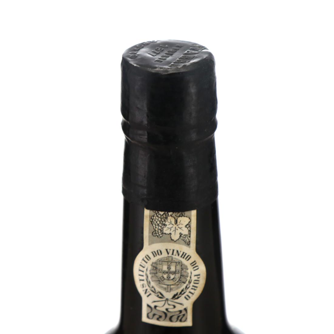 Image for Warre's 1977 Vintage Port x 6