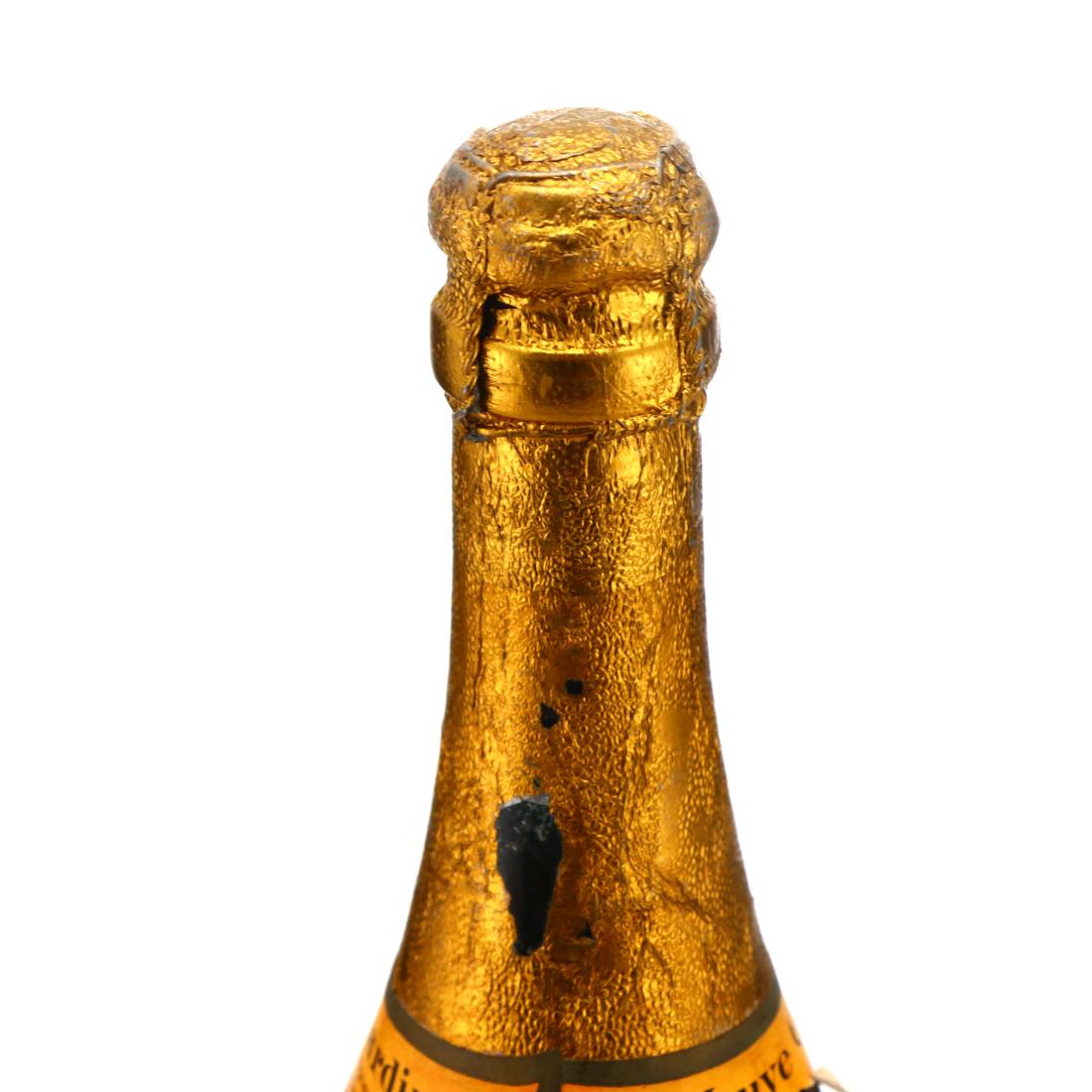 Image for Veuve Clicquot Yellow Label Dry NV Champagne