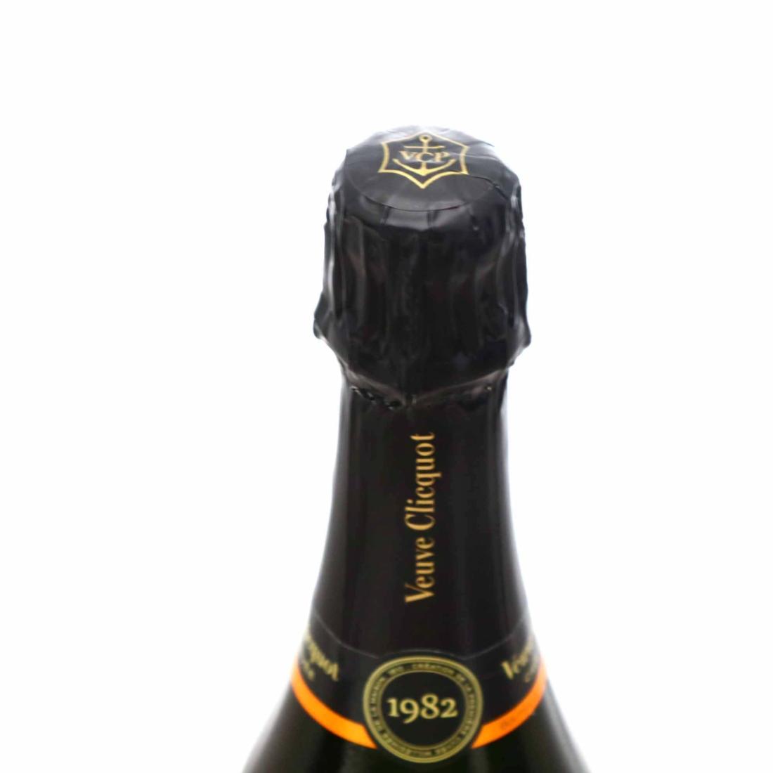 Image for Veuve Clicquot Ponsardin Cave Privee Brut 1982 Vintage Champagne