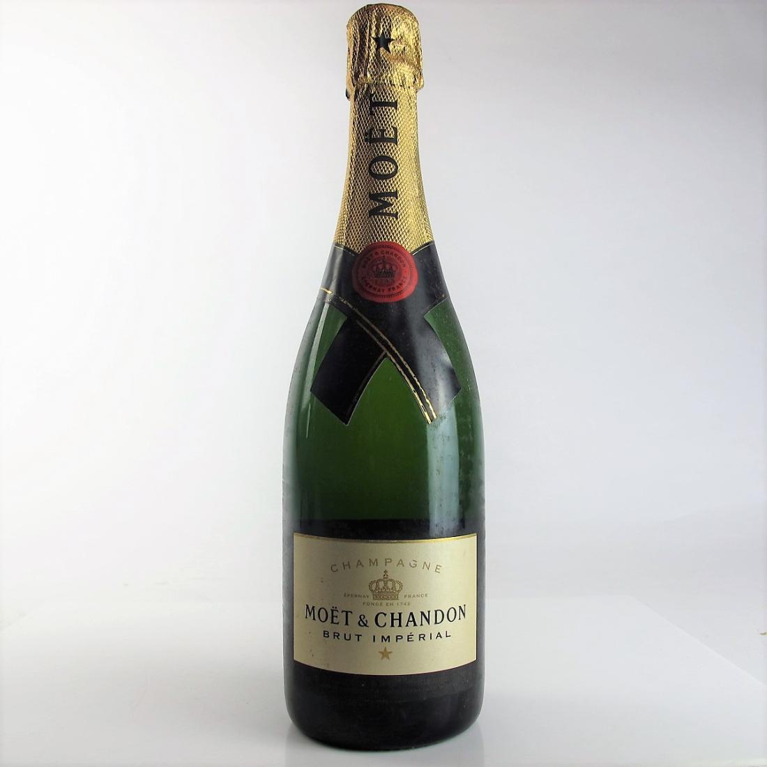 Image for Moet & Chandon Brut NV Champagne
