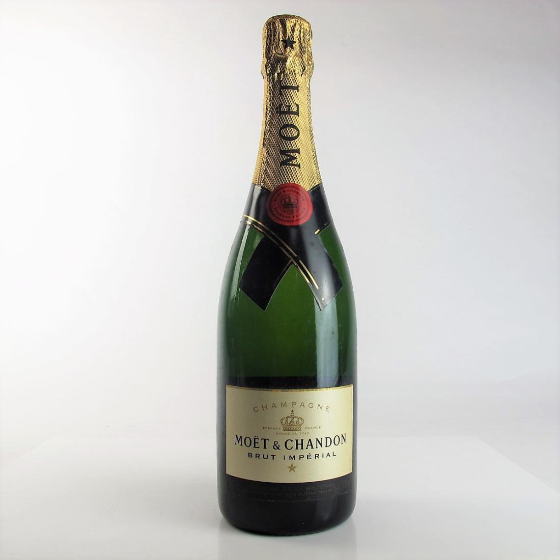 Image for Moet & Chandon Brut NV Champagne