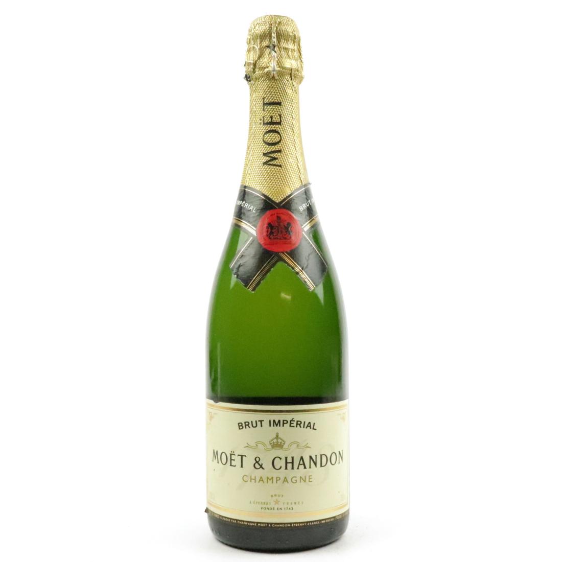 Image for Moet & Chandon Brut NV Champagne
