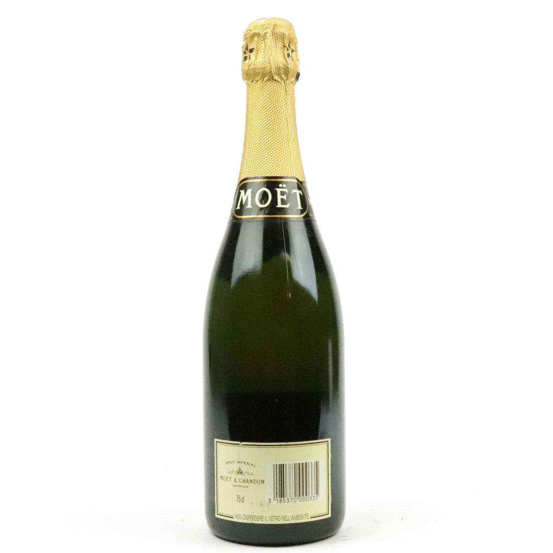 Image for Moet & Chandon Brut NV Champagne