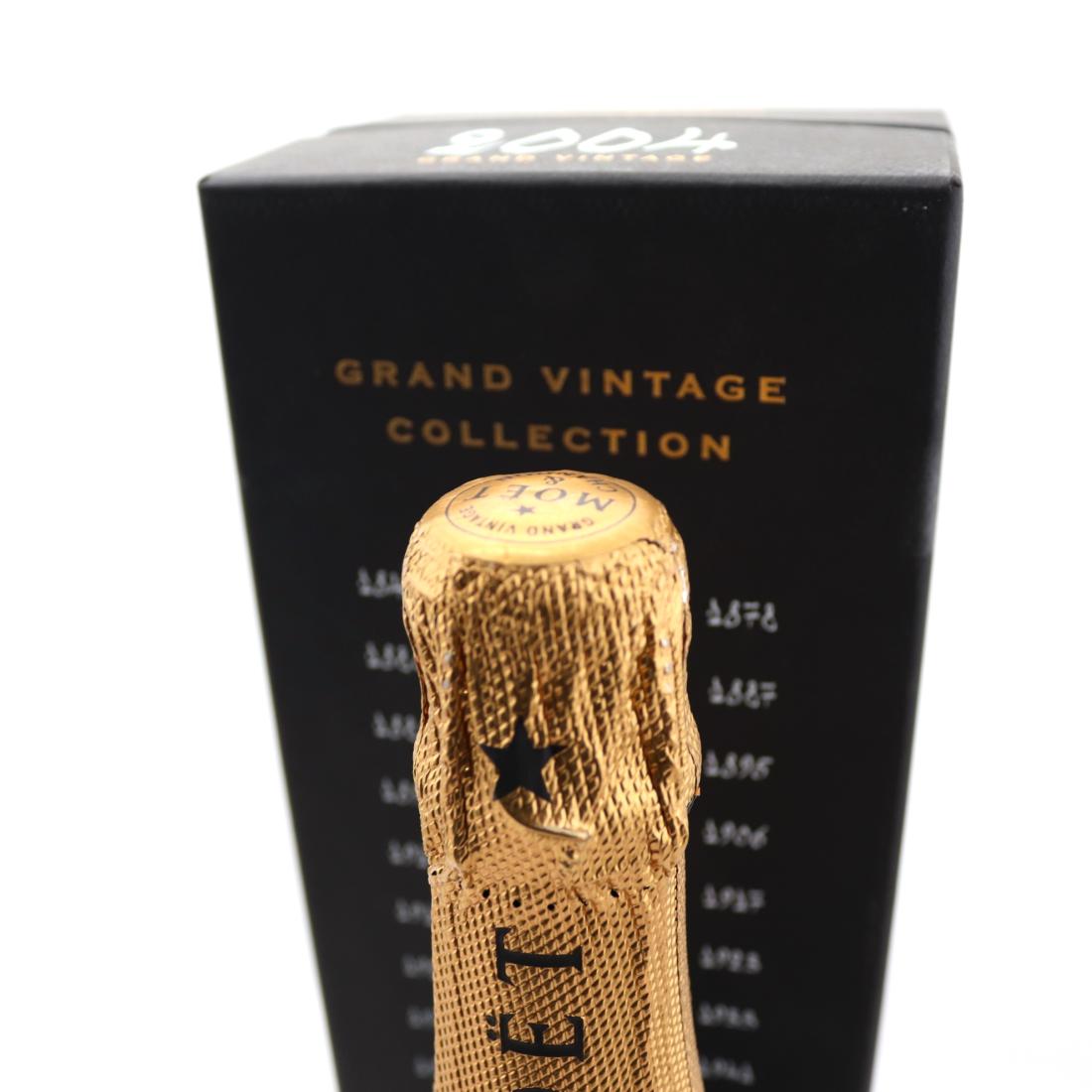 Image for Moet & Chandon 2004 Vintage Champagne