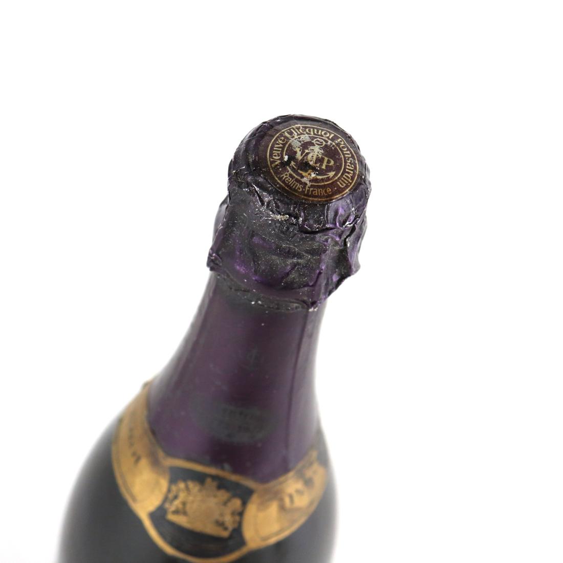 Image for Veuve Clicquot Ponsardin 1975 Vintage Champagne