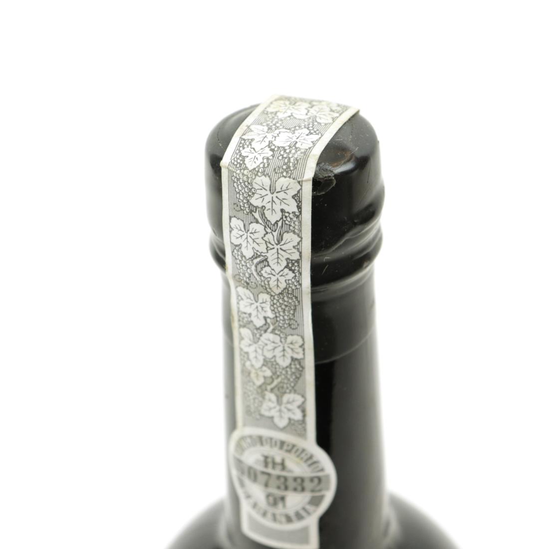 Image for Cockburn's Quinta do Tua 1987 Vintage Port