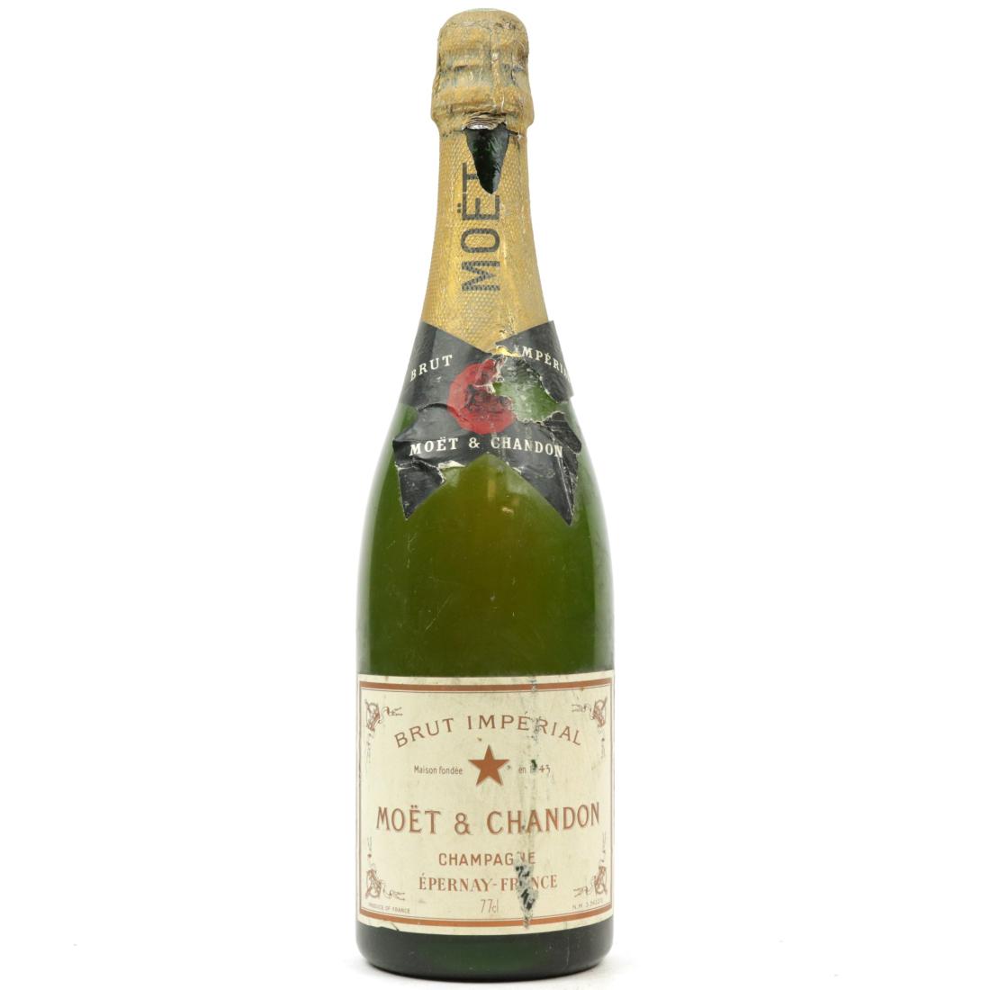 Image for Moet & Chandon Brut NV Champagne